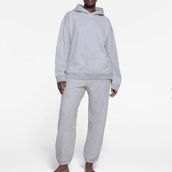 NEW! SKIMS Oversized Cotton Fleece Pullover Hoodie Heather Gray Sz XSmall, Small - Picture 2 of 9